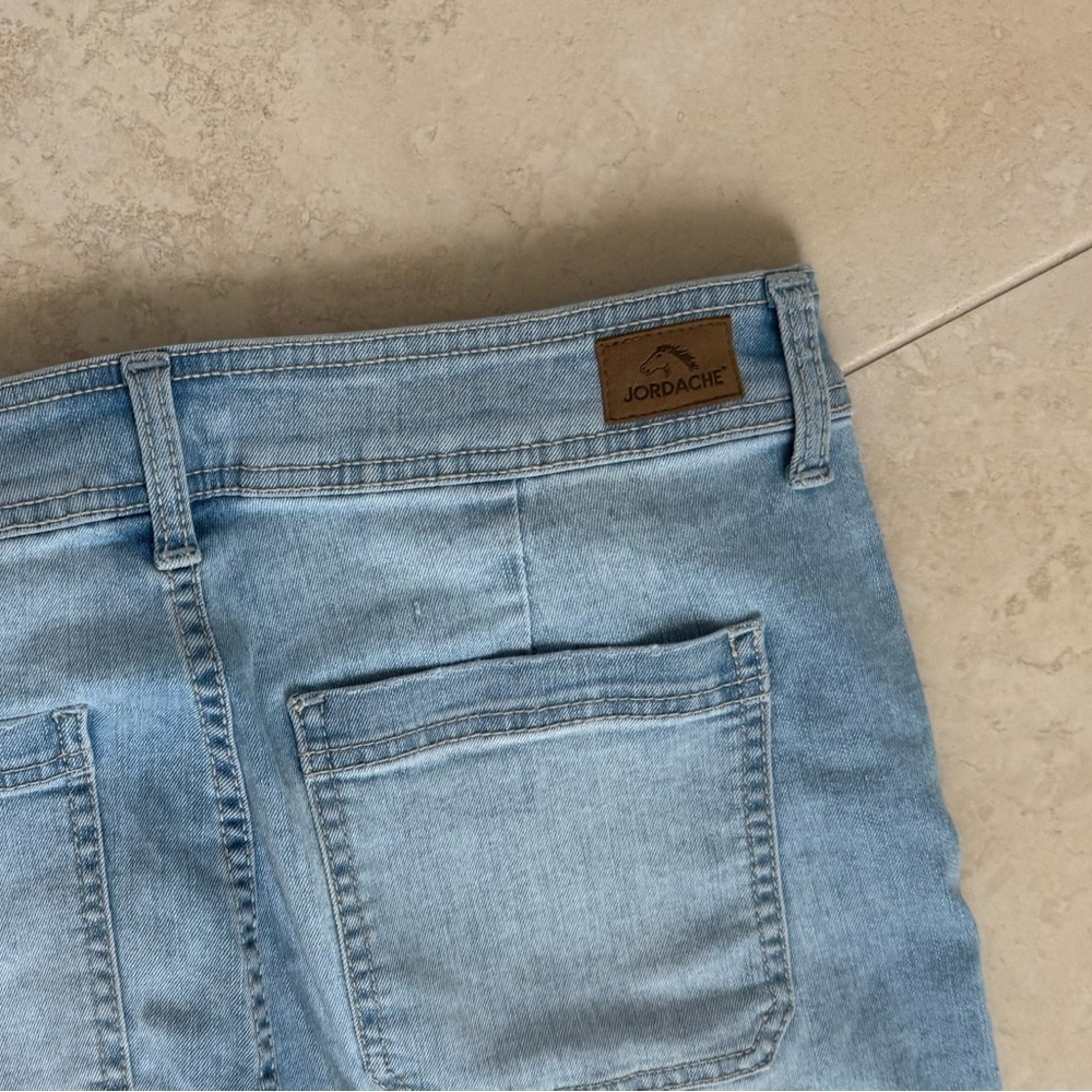 Jordache Women’s Wide-Leg Jeans – Size 8 – Light Wash Denim - Picture 10 of 12